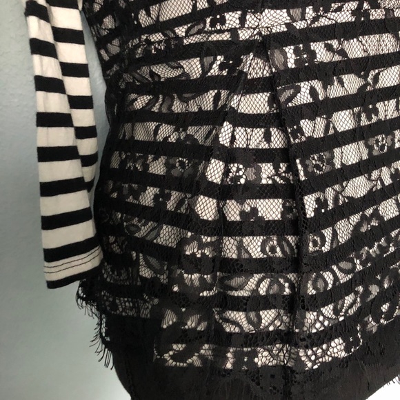 Elle• Lace Peplum Top - Picture 2 of 10